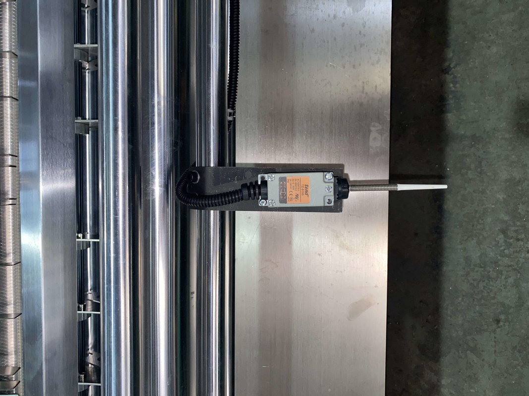 Macchina incollatrice per laminazione a doppia parete automatica tipo 1650