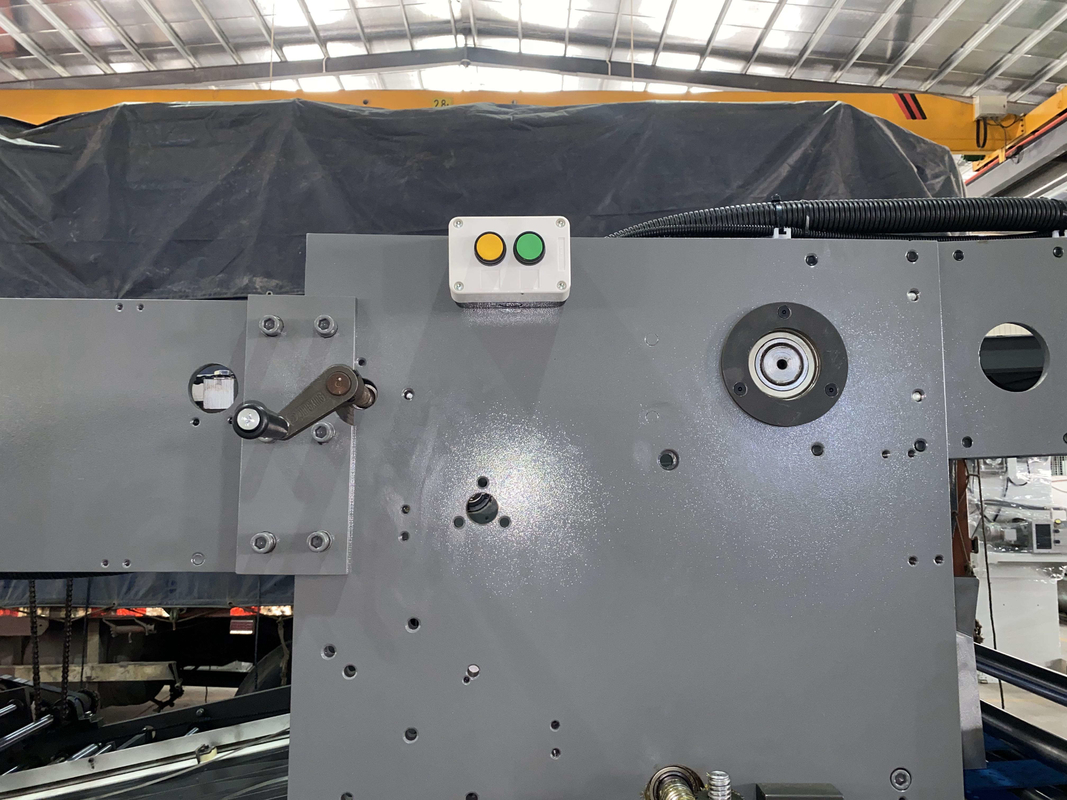 macchina di laminazione del cartone ondulato del laminatore della scanalatura di 5 pieghe di 1650*1450mm