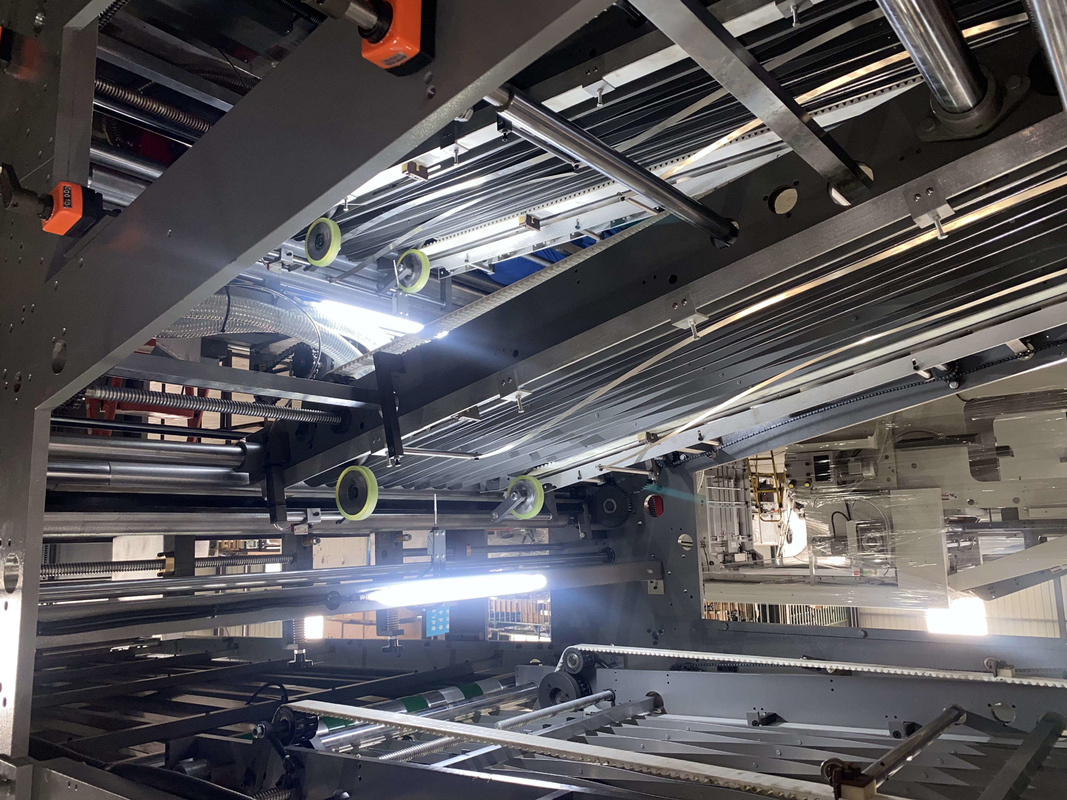 Laminatore per scanalatura a 5 strati ISO 30HP 380V Macchina per laminazione scatola ondulata
