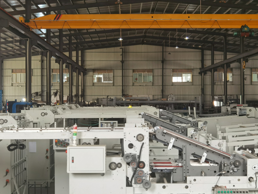 macchina di laminazione del cartone della carta patinata di 600*600mm completamente automatica