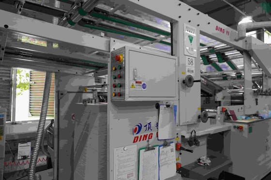 Laminatrice per cartone ad alta precisione con accuratezza di ±0,5 mm e spessore carta superiore 100-800 g/m2