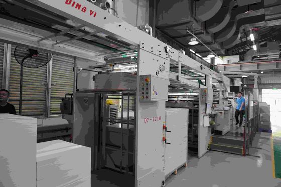 Appendice di abbigliamento in cartone a più strati/ trappola per topi/ macchina